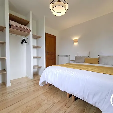 A Villandré *